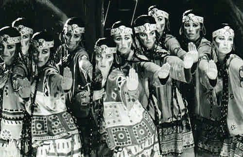 Joffrey Ballet’s ‘Le Sacre du Printemps’ and Unexpected Finds on&nbsp;eBay